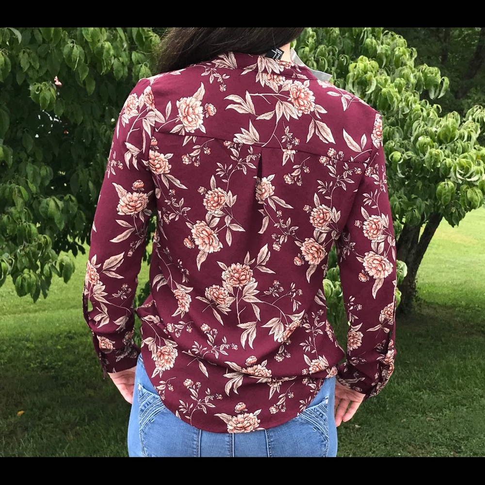 🥀NWT Forever 21 long sleeve blouse🥀 - Picture 4 of 9